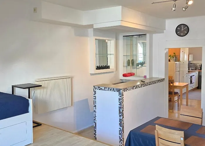 Bright & Spacious In Graz