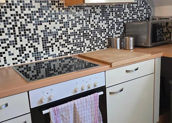 Bright & Spacious In Graz