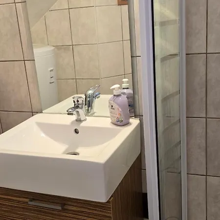 Bright & Spacious In Апартаменты