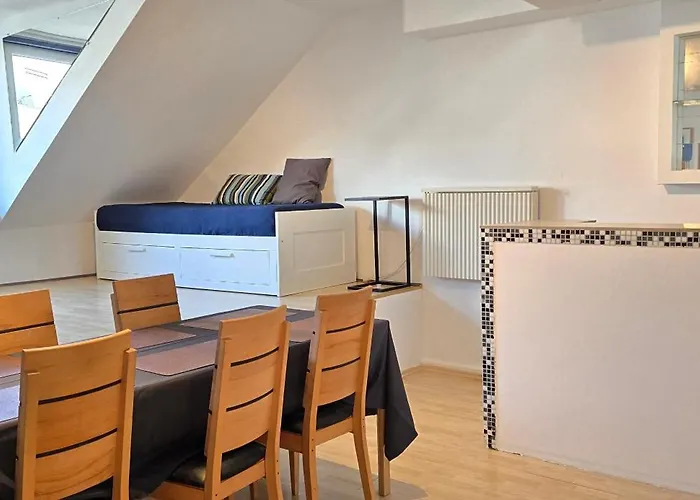 Bright & Spacious In Apartman *